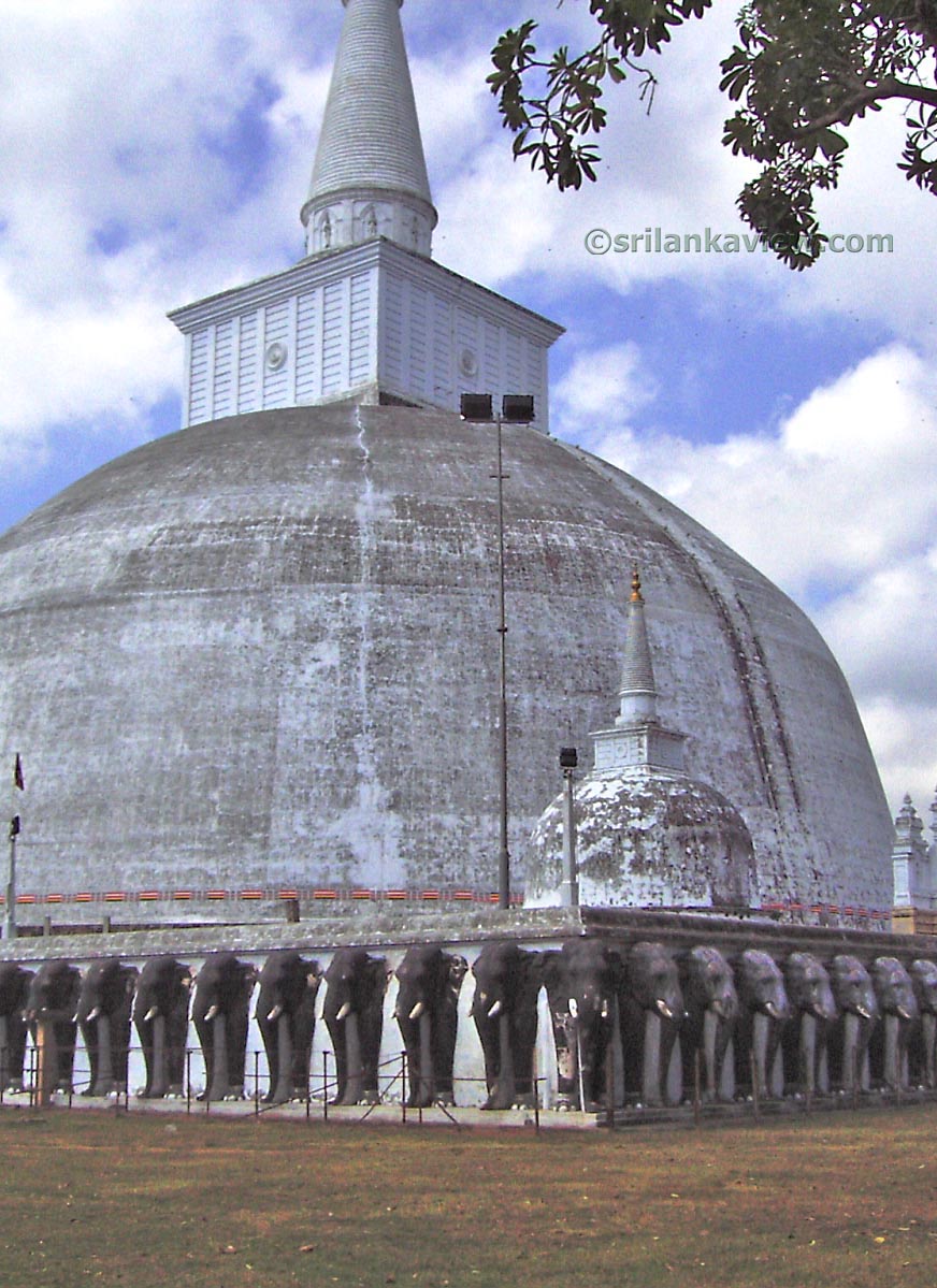 Ruwanweliseya Stupa Eth Pavra - Elephant Wall